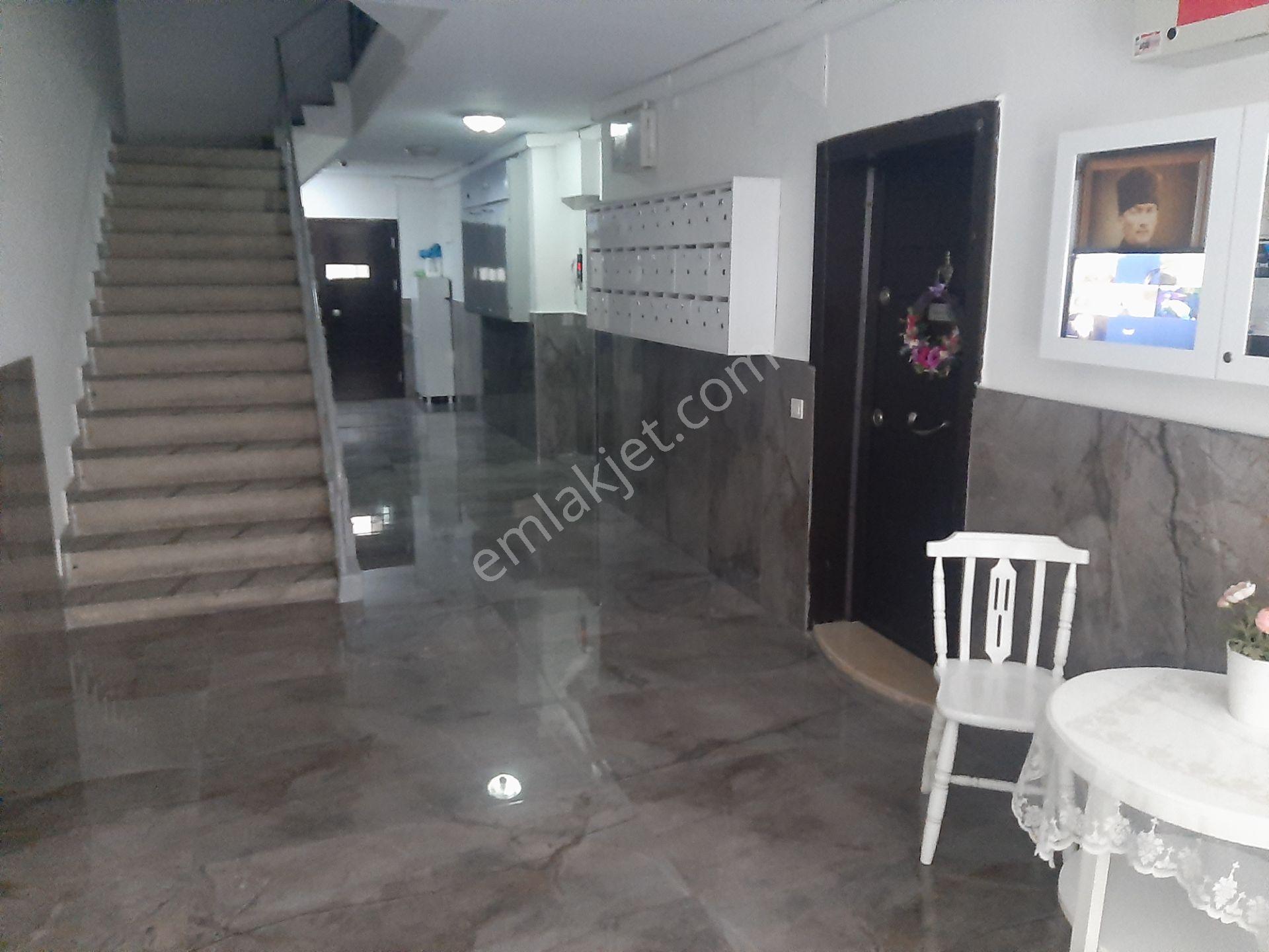 Mithatpaşa Caddesinde Sağlık Bloklarında Satılık Daire - Görsel 23