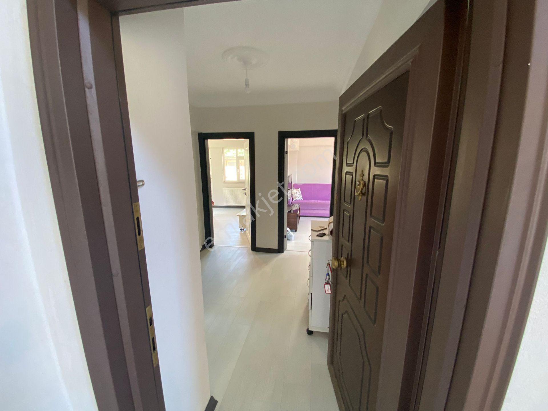 Bahçe Kat Eşyalı Kiralık 2+1 Daire...3 Balkonlu - Görsel 11