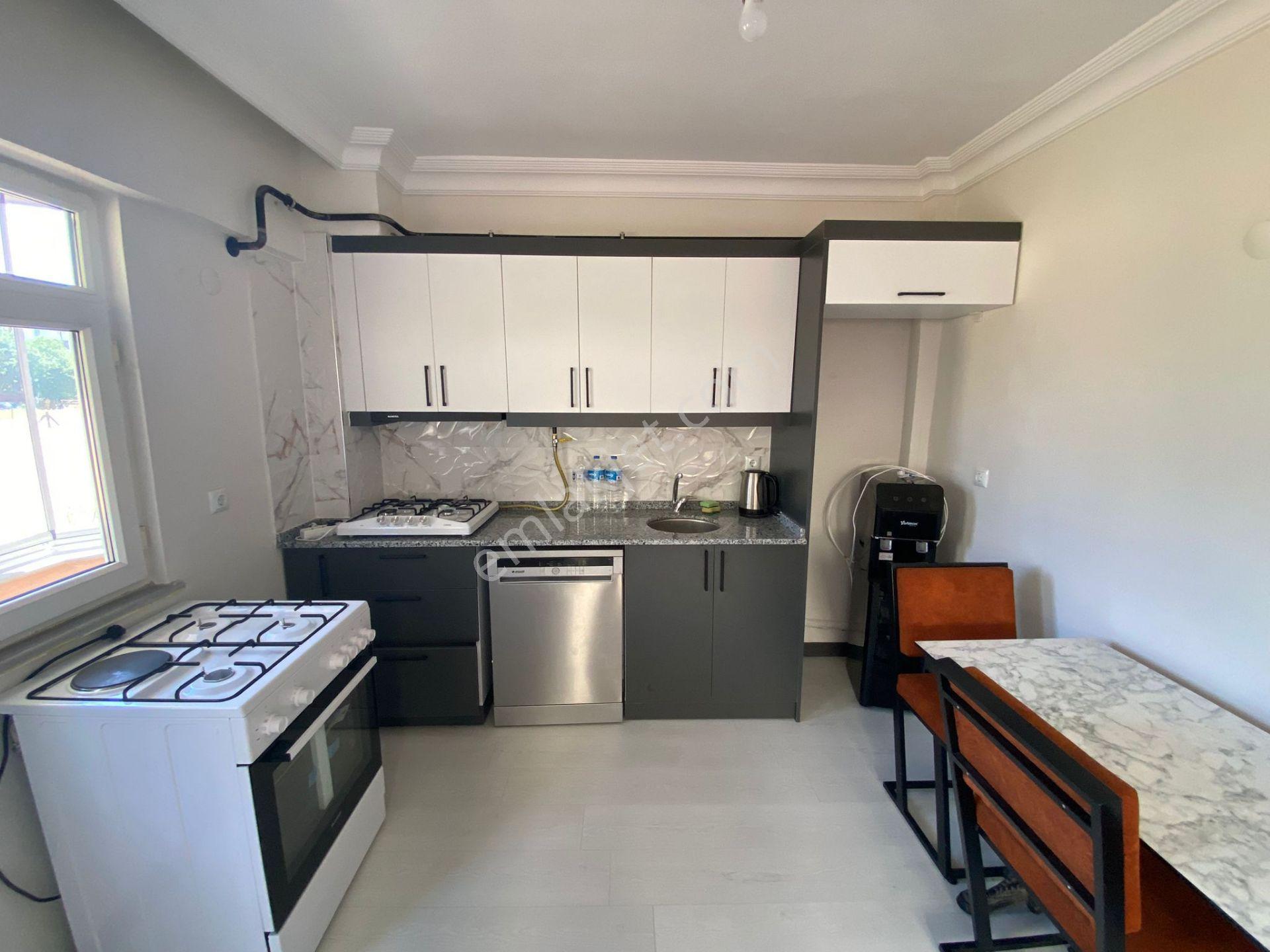 Bahçe Kat Eşyalı Kiralık 2+1 Daire...3 Balkonlu - Görsel 19