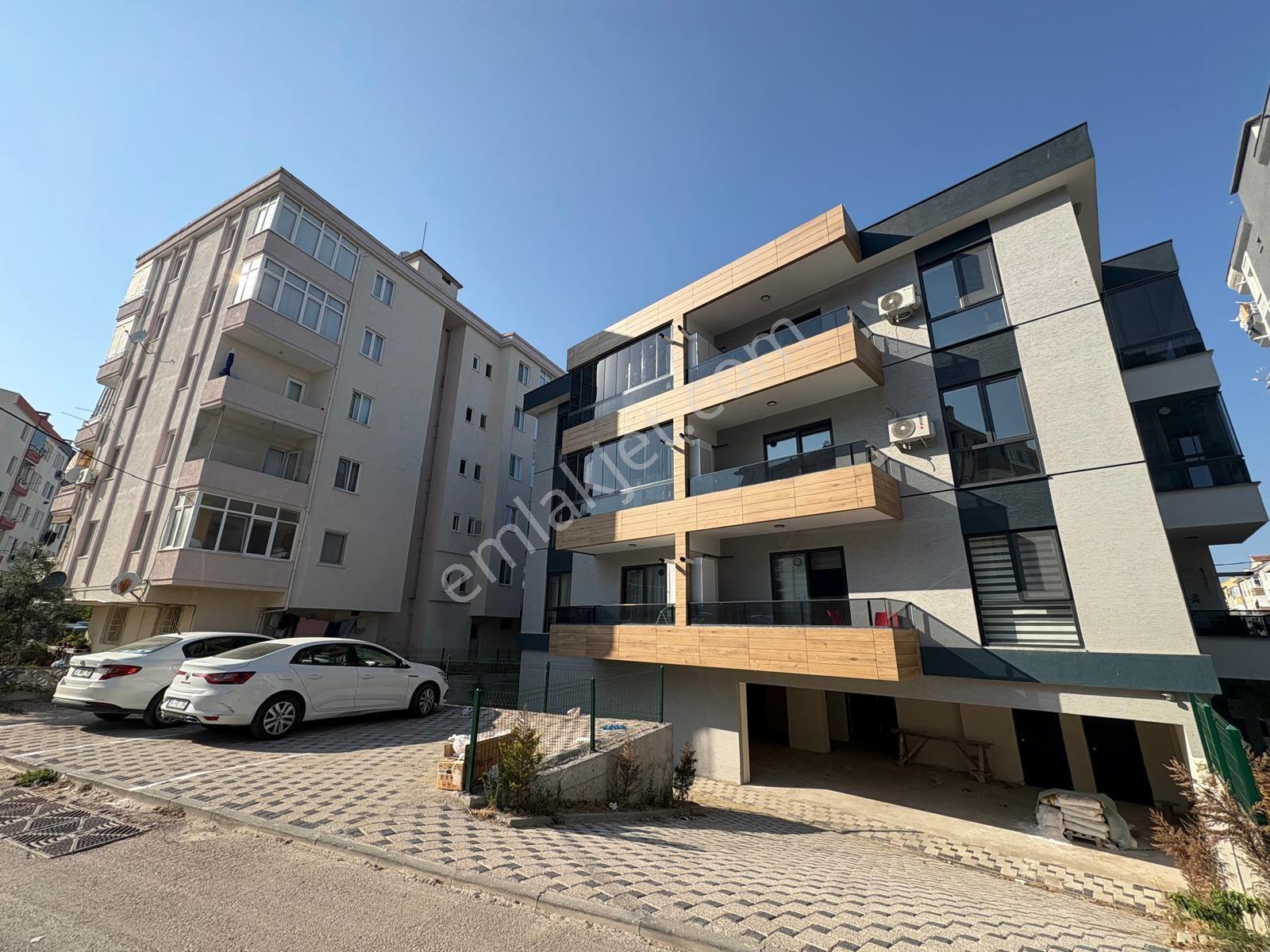 Mudanya Güzelyalıda Deniz Manzaralı 1+1 Eşyalı Satılık Daire - Görsel 29