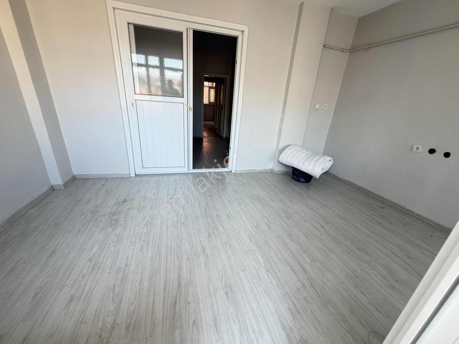 Esenler Fatih Mahallesi'nde Satılık Daire 85 Metre² - Görsel 9