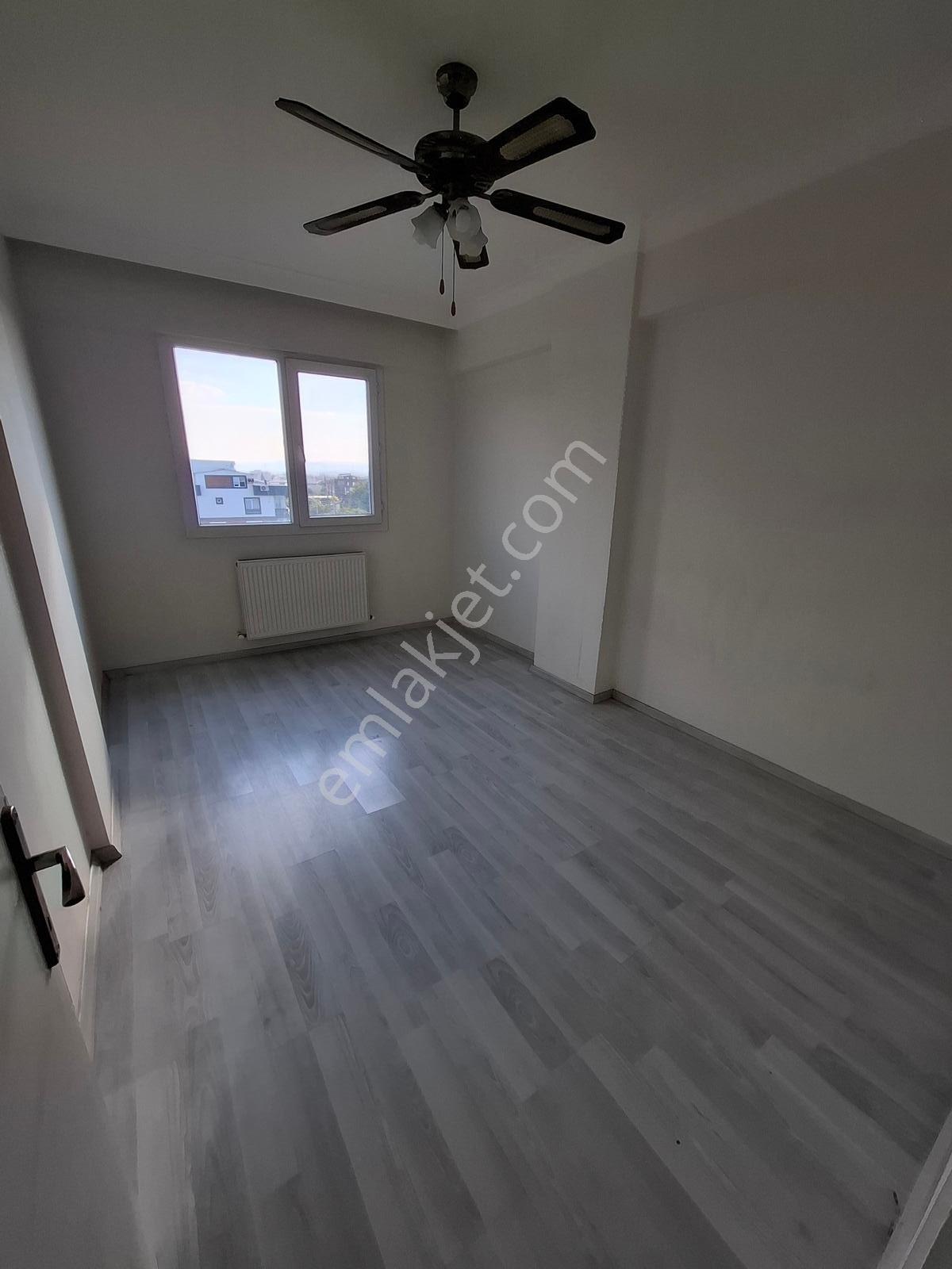 Akhisar Cumhuriyet Fahri Sertel Emlaktan Kiralık Daire - Görsel 22