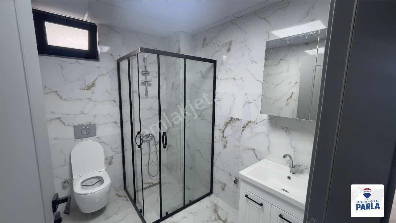 Re/max Parladan Körfezde Tramvaya Yakın Kiralık 1+1 Daire - Görsel 7