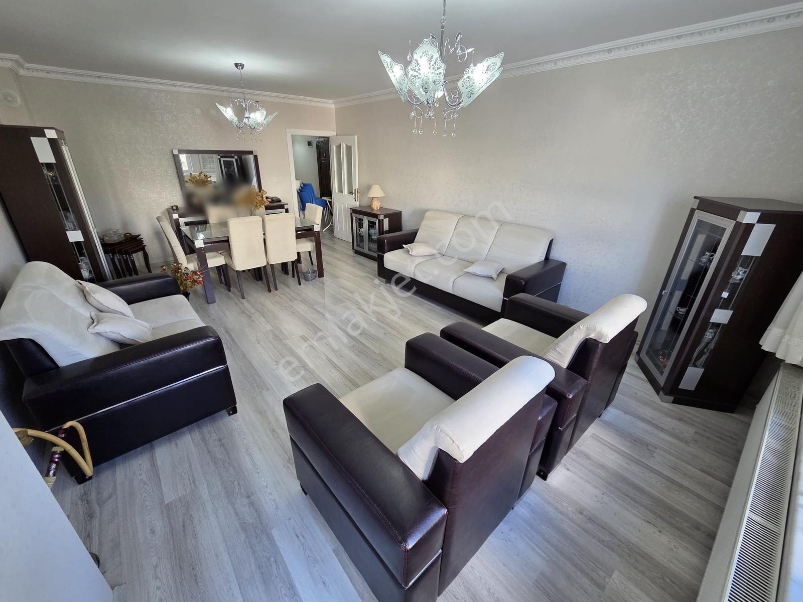 Keçiören Aşağı Eğlence Kat Konumunda Yapılı 3+1 Satılık Daire