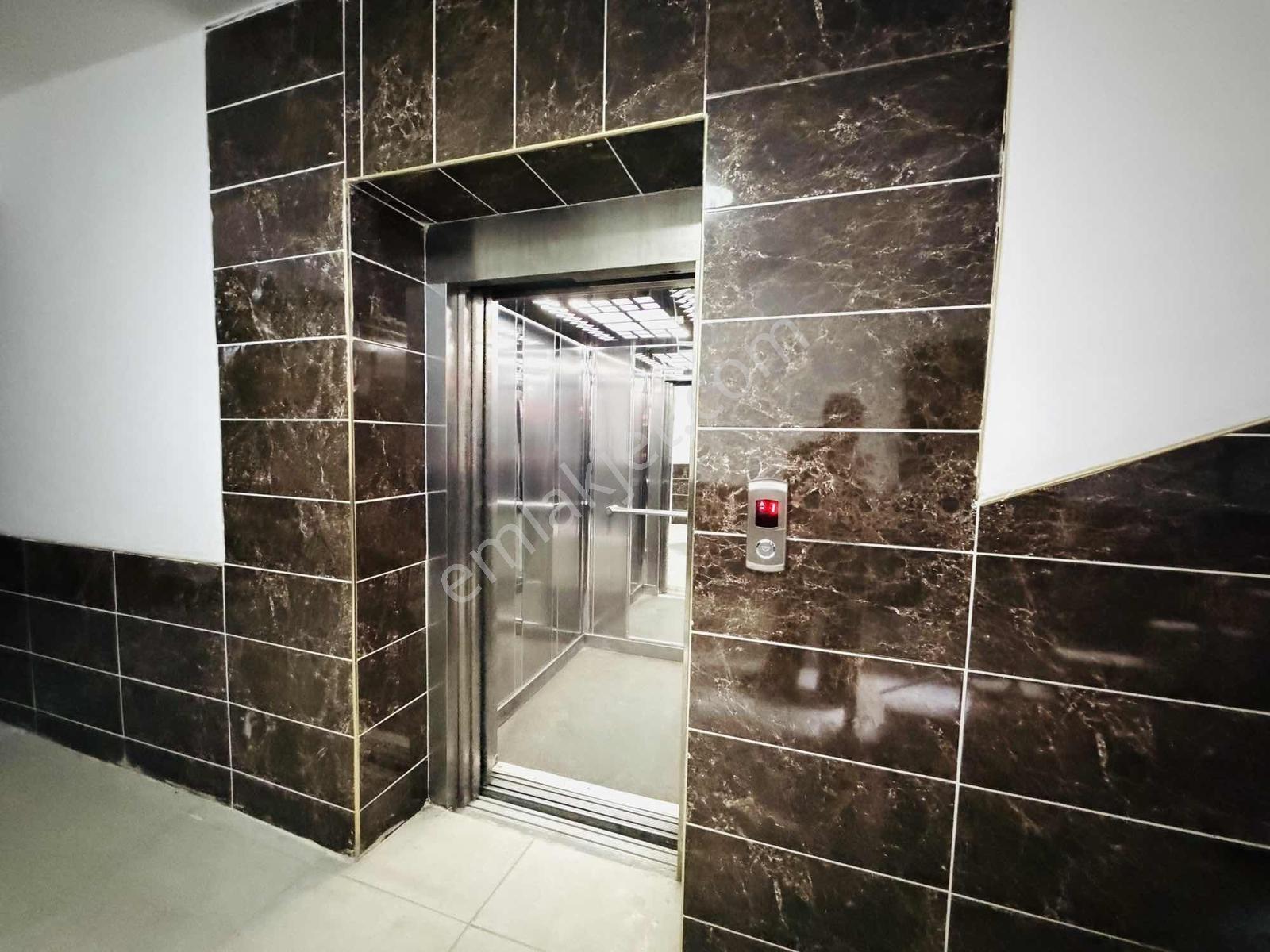 Şentürk Gayrimenkul'den Uçaklı Park Mevki Ultra Geniş Daire!!!! - Görsel 34