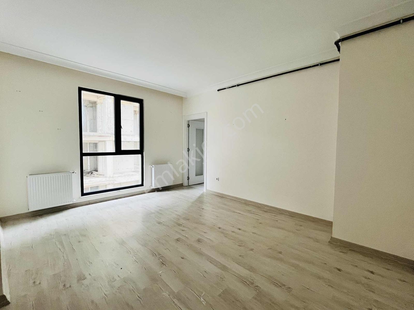 Çekmeköy Defnedalı Sitesi Kiralık 1+1 Ayrı Mutfaklı Arakat Daire - Görsel 2