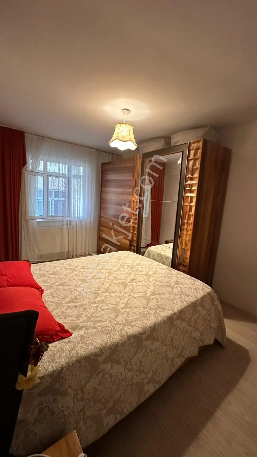 Yenibosna Hürriyet Mh 2+1 3,kat E5 Metro Yakını Daire - Görsel 5