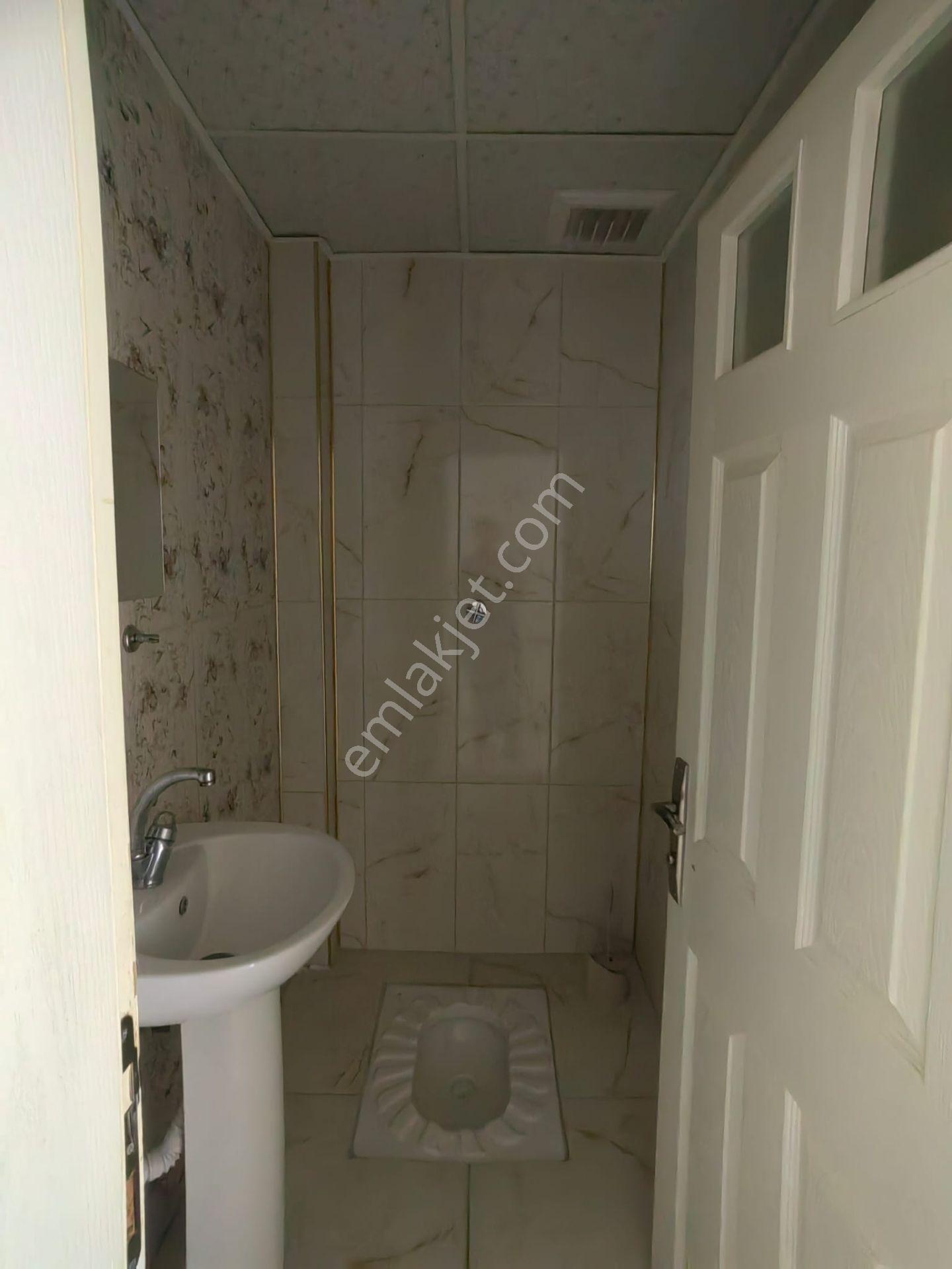 Akçay Emlak'tan Akşehir Altunkalem Mahallesi Çetinler Manavı Civarı 2. Kat Kombili Kiralık 3+1 Daire - Görsel 28