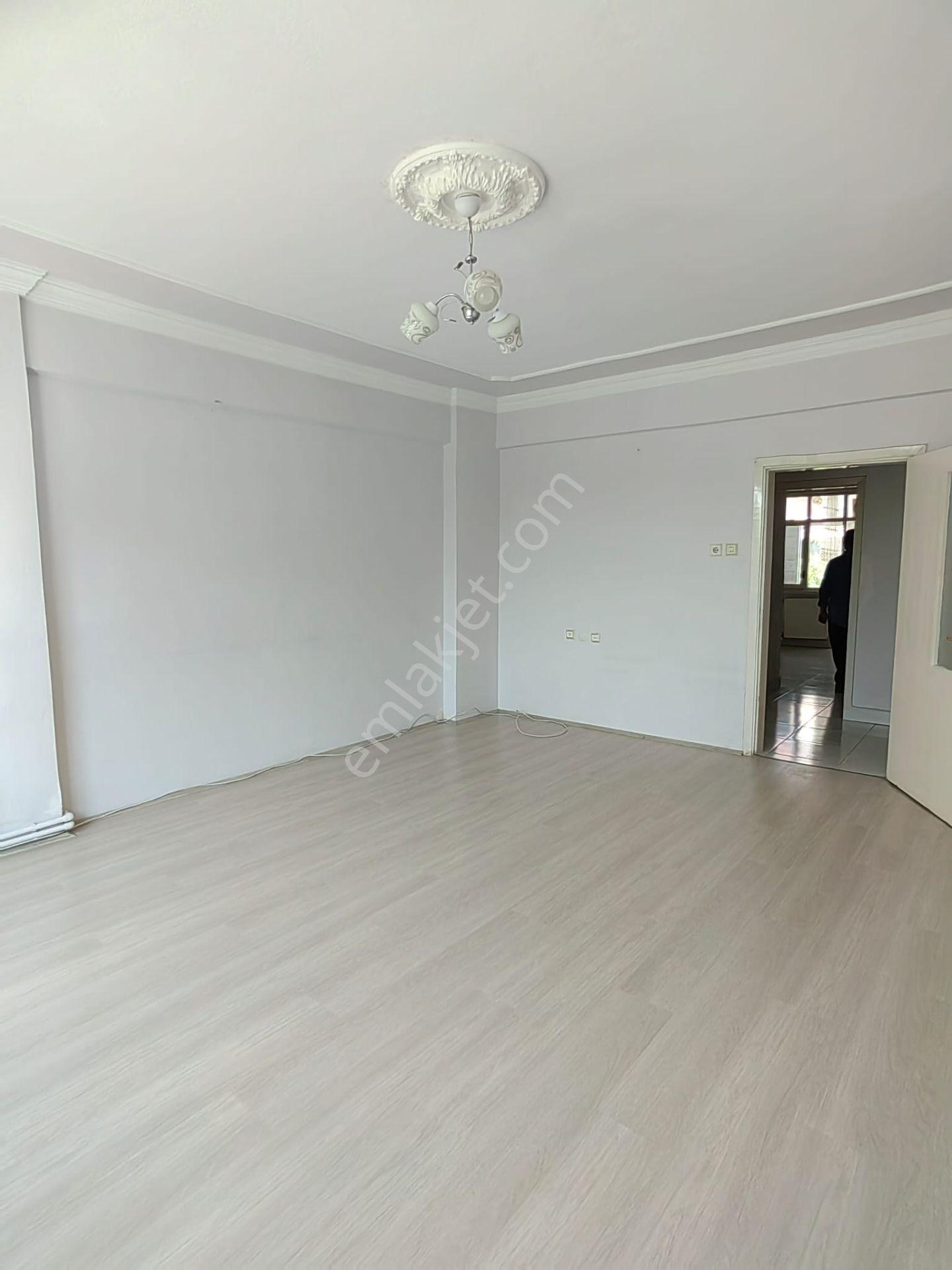 Akçay Emlak'tan Akşehir Altunkalem Mahallesi Çetinler Manavı Civarı 2. Kat Kombili Kiralık 3+1 Daire - Görsel 20