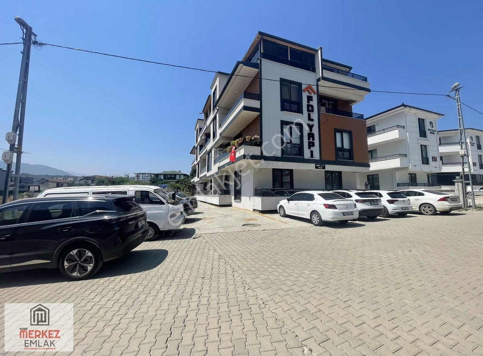 Başiskele Yuvacık Paşadağ Mahallesinde Kiralık 1+1 Daire