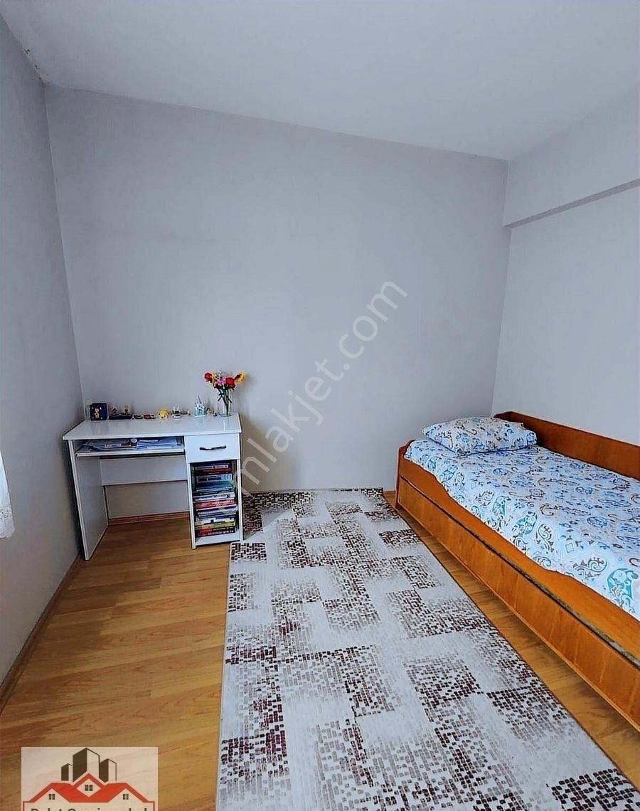 Bahçelievlerde 3+1 Aydınlık Bakımlı Daire - Görsel 22