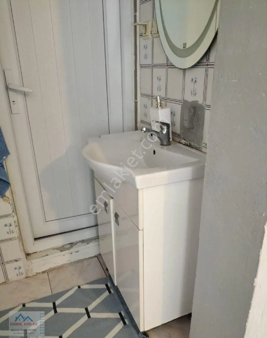 Burgaz Mahallesinde 3+1 Kiralık Daire - Görsel 12