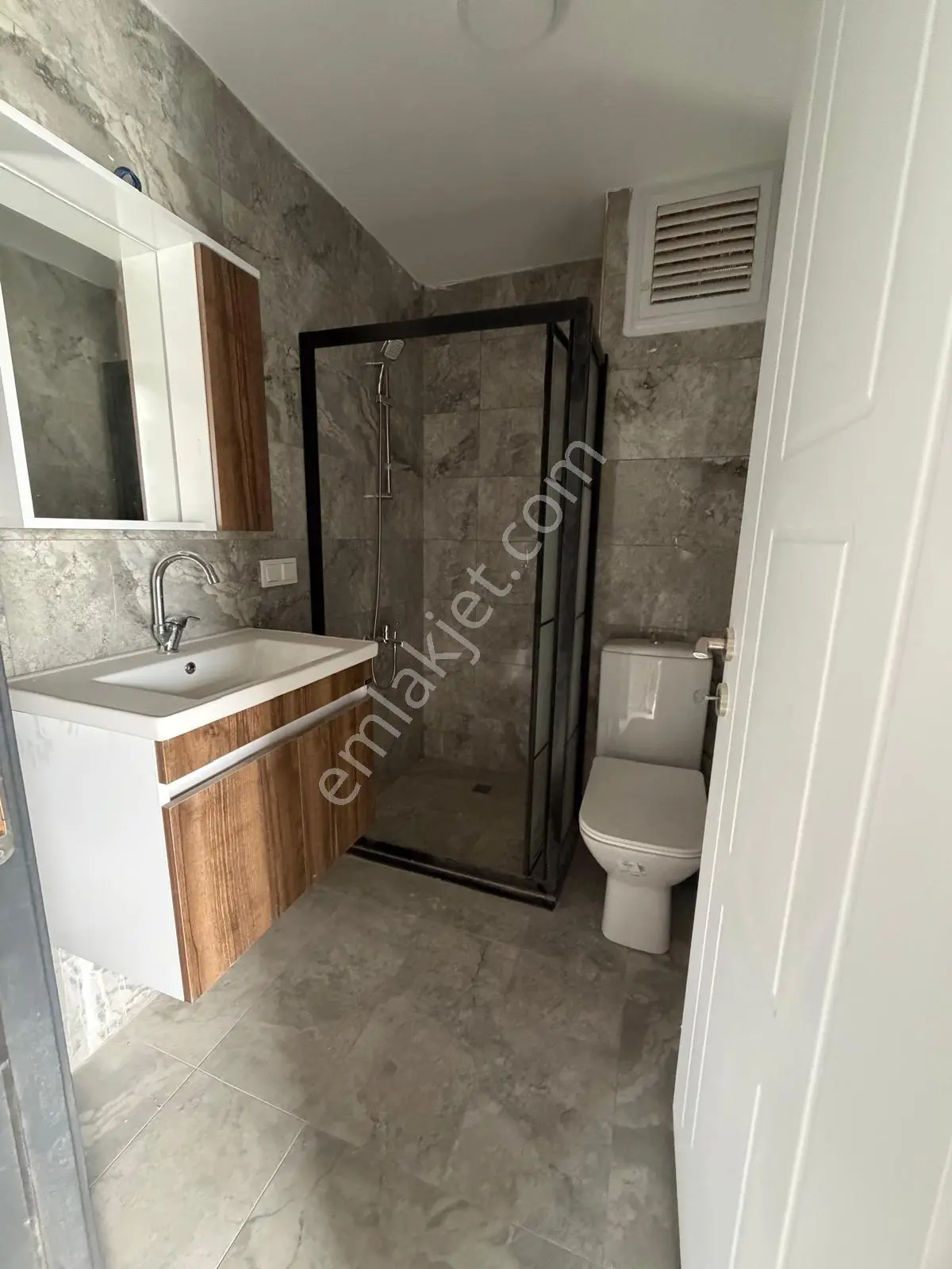 Avcılar Mustafa Kemalpaşa'da Geniş Teraslı 3+2 Kiralık Daire - Görsel 4
