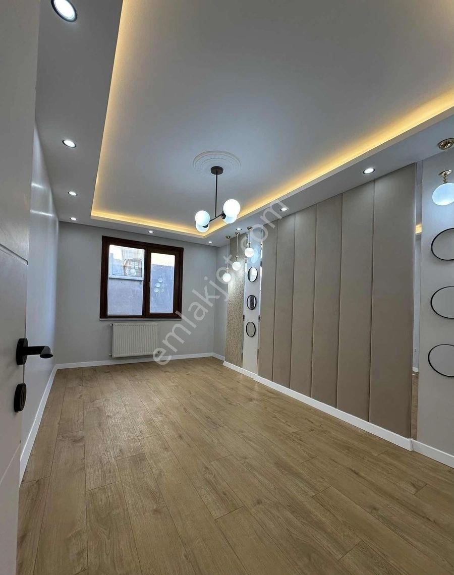 Üçevler De Sıfır Ayarında İskanlı 110 M2 Li Lüx Dekorlu 2+1 - Görsel 3