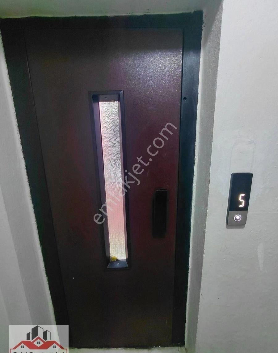Uluönder Caddesi Arakat 4+1 Doğalgazlı Bakımlı Aydınlık Daire - Görsel 33