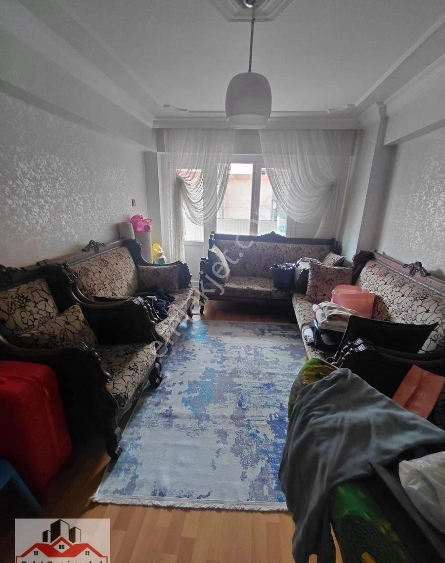 Uluönder Caddesi Arakat 4+1 Doğalgazlı Bakımlı Aydınlık Daire - Görsel 27