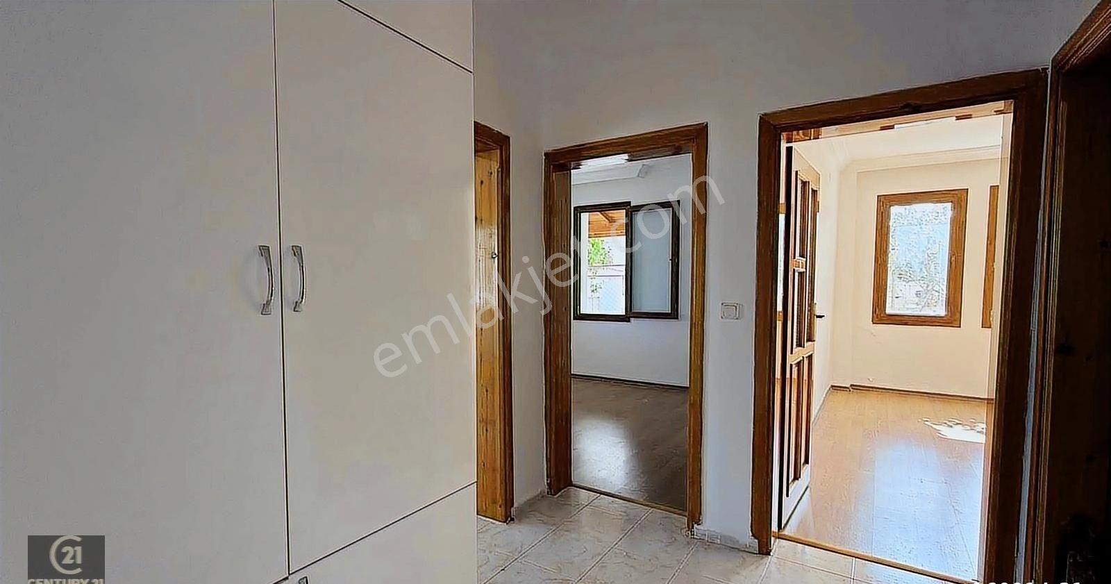Datça Çomarlık'ta Bahçeli,geniş Balkonlu 2+1 Kiralık Daire - Görsel 2