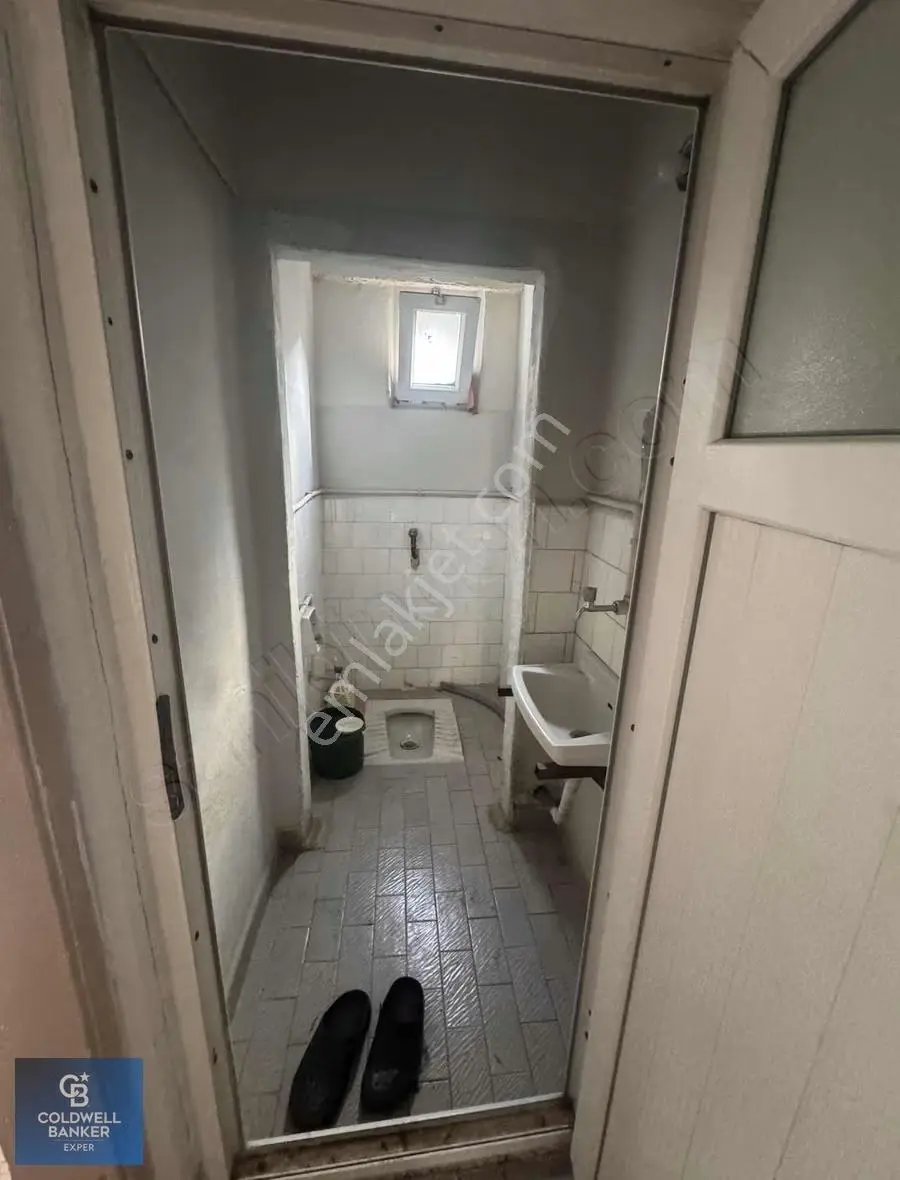 İzmit Yenidoğan Üstün Sokak 4 Kat 3+1 Sobalı Daire - Görsel 2