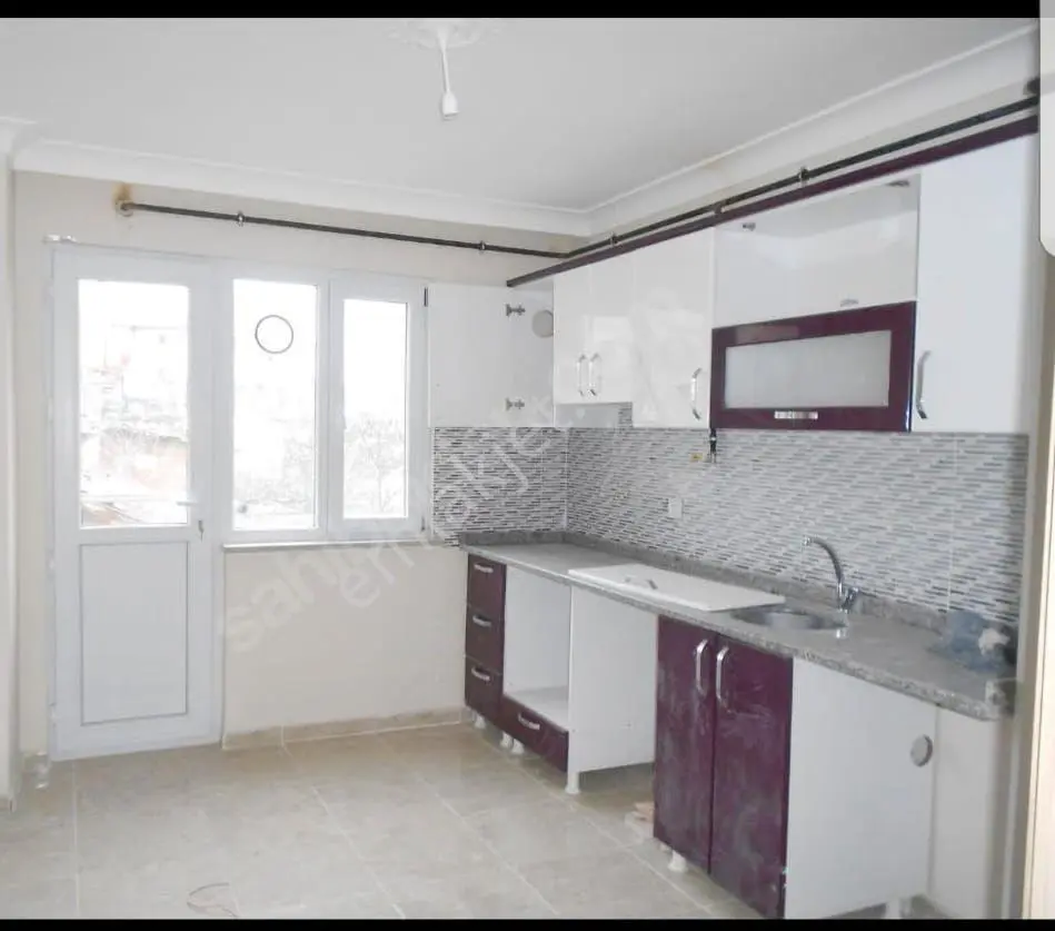 Gebze Millet Bahçesine Yürüme Mesafesinde Ara Kat 2+1 - Görsel 3