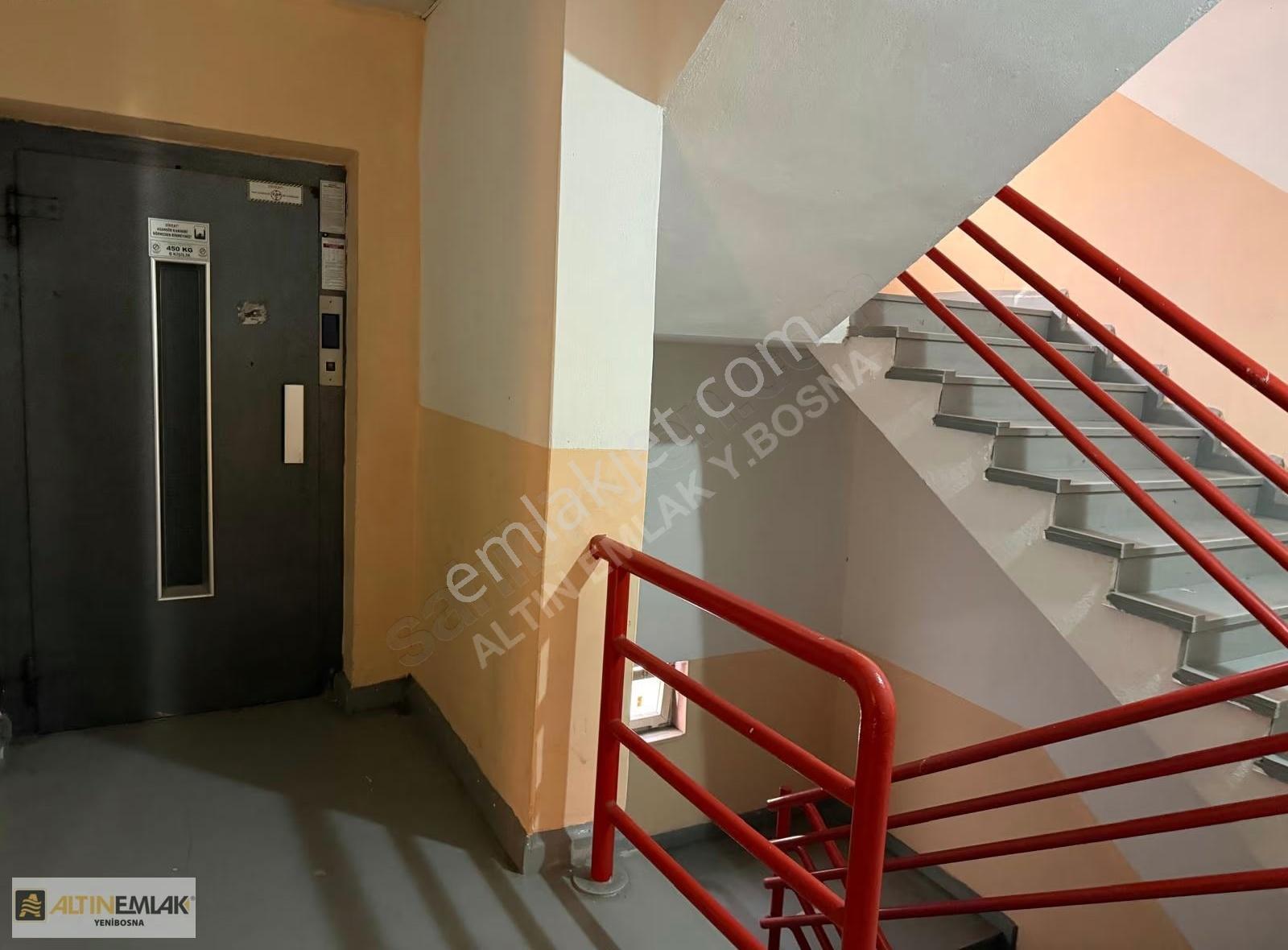 Yenibosna Cadde Üzeri Plazada 400 M2 Ofis İmalat - Görsel 12