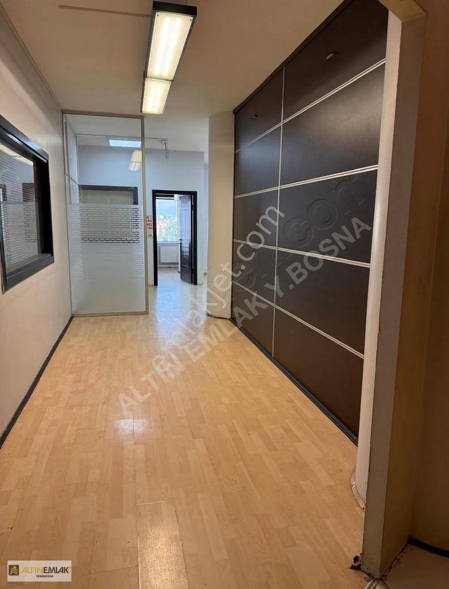 Yenibosna Cadde Üzeri Plazada 400 M2 Ofis İmalat - Görsel 3