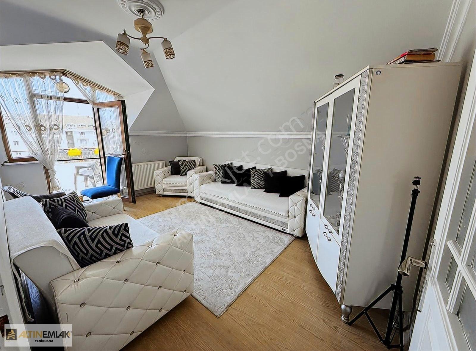 Çobançeşme'de Sitede Kapalı Otoparklı Lüks Dubleks Daire - Görsel 3
