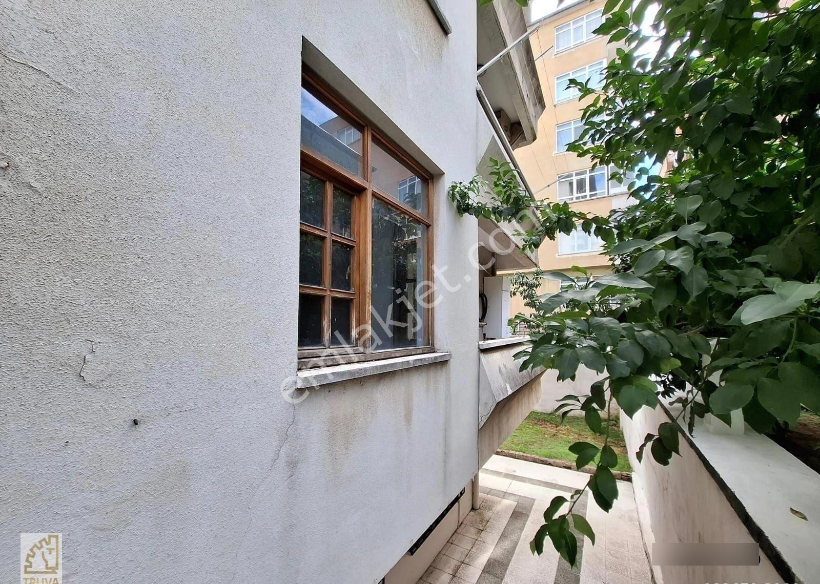 Truva// Galip Olgun'dan Merkezi Konumda Kiralık 2+1 Ofis Büro - Görsel 19