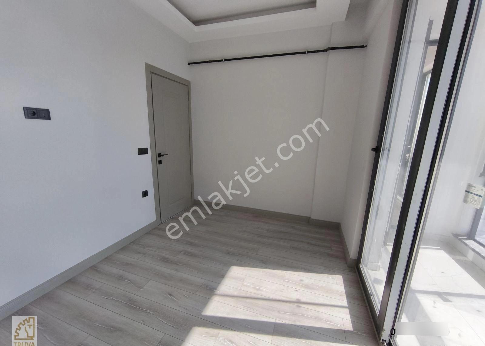 Truva/nazım Demirci'den Güzelyalı Anayola Cephe Kiralık İşyeri - Görsel 14