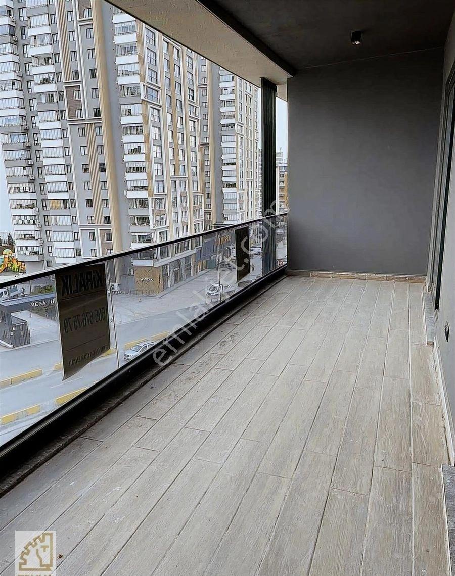 Truva// Onur Gündüzcü'den Bλrλn Ellipse'te Ön Cephe Kiralık Ofis - Görsel 24