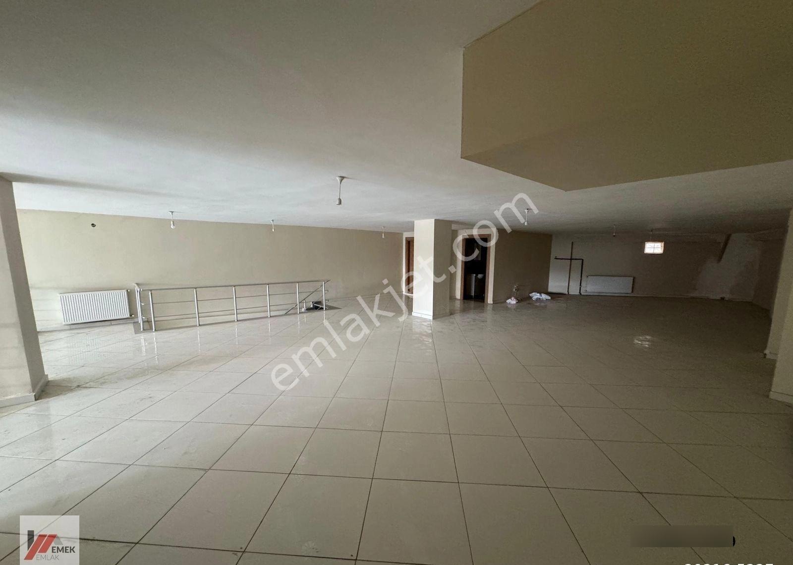 Emek Emlak'tan Ana Cadde Üzeri Kiralık 380 M2 Asma Katlı Dükkan - Görsel 16