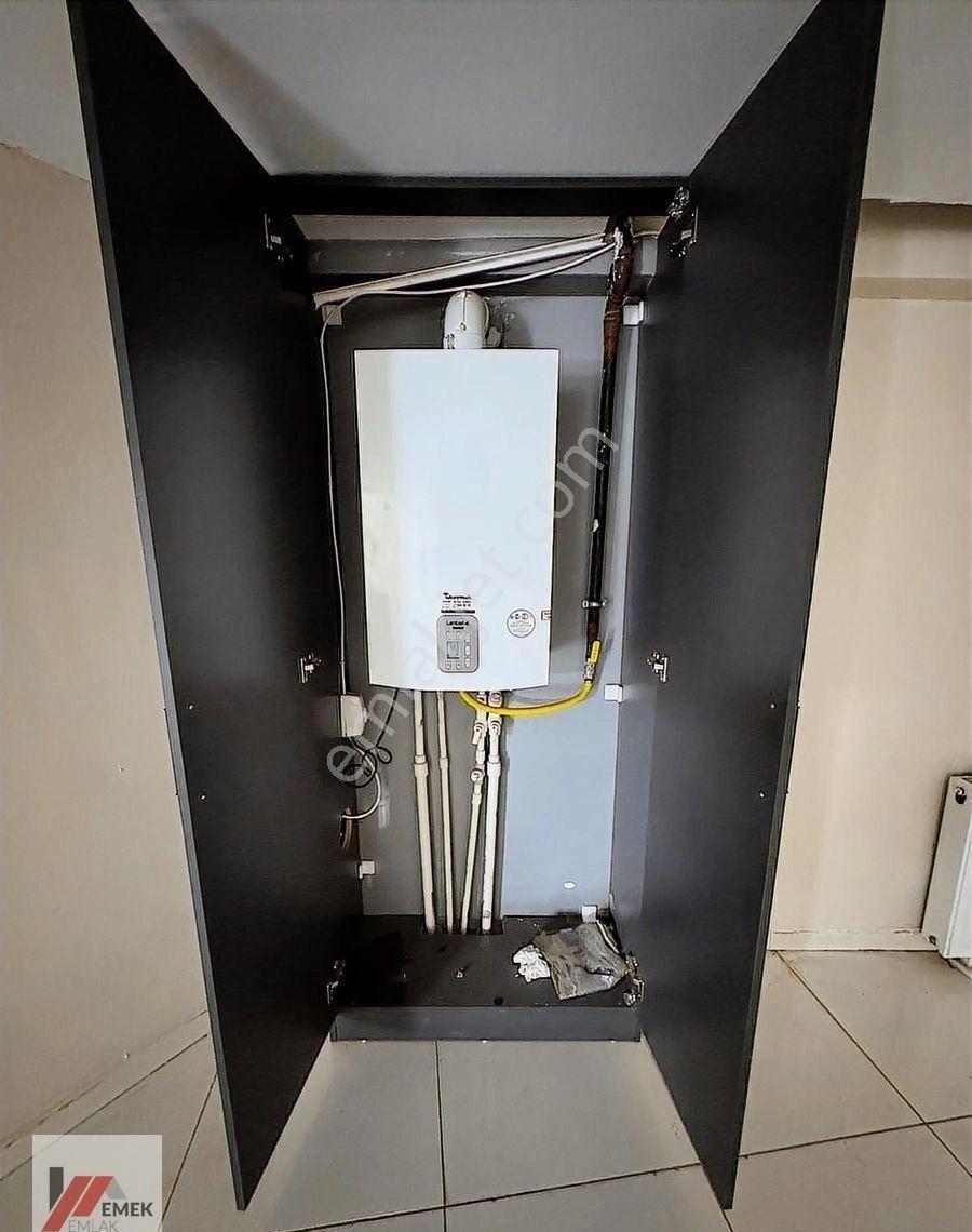 Emek Emlak'tan Ana Cadde Üzeri Kiralık 380 M2 Asma Katlı Dükkan - Görsel 5