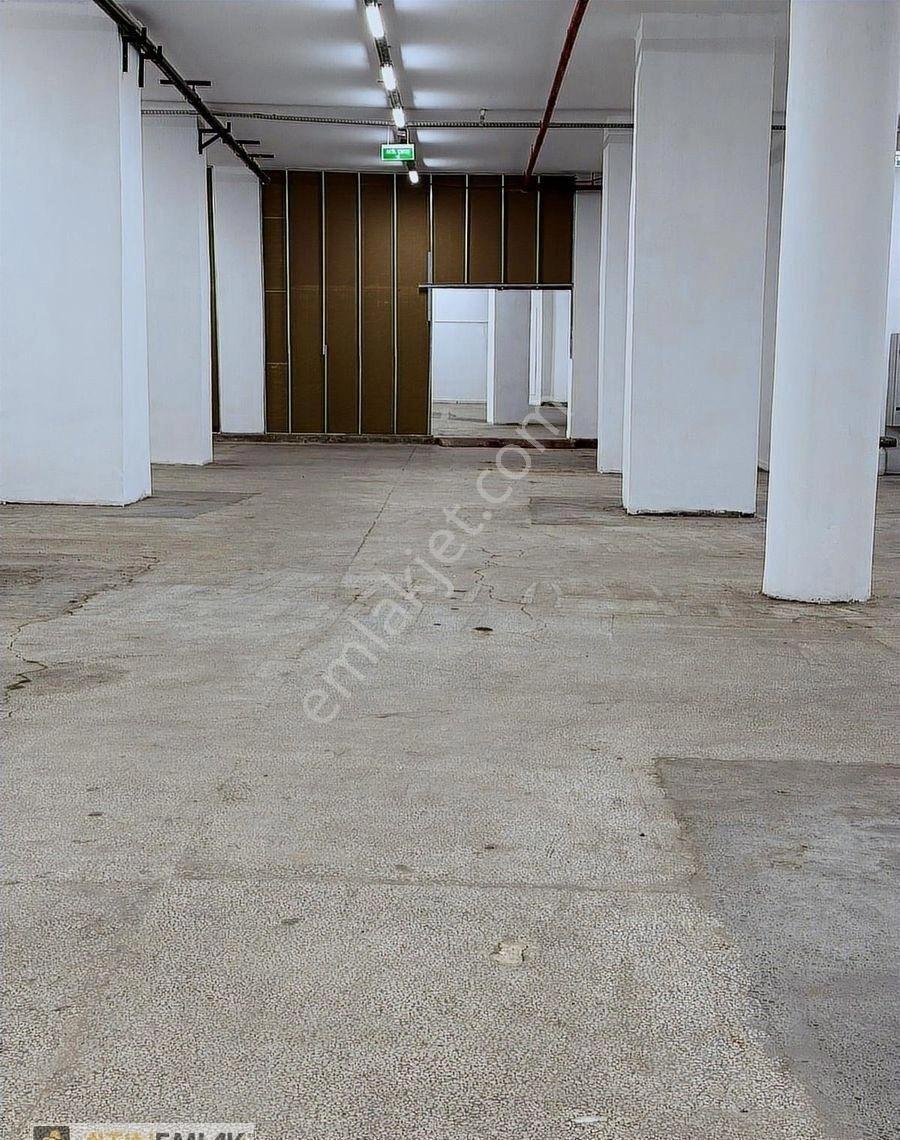Yenibosnada İmalata Uygun 1500m2 İş Hanında 5m Tavan Yüksekliği - Görsel 22