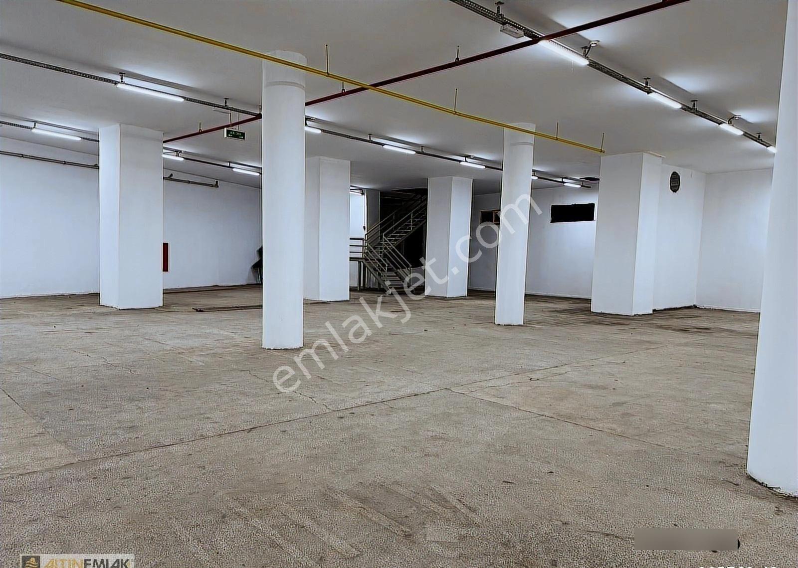 Yenibosnada İmalata Uygun 1500m2 İş Hanında 5m Tavan Yüksekliği - Görsel 14