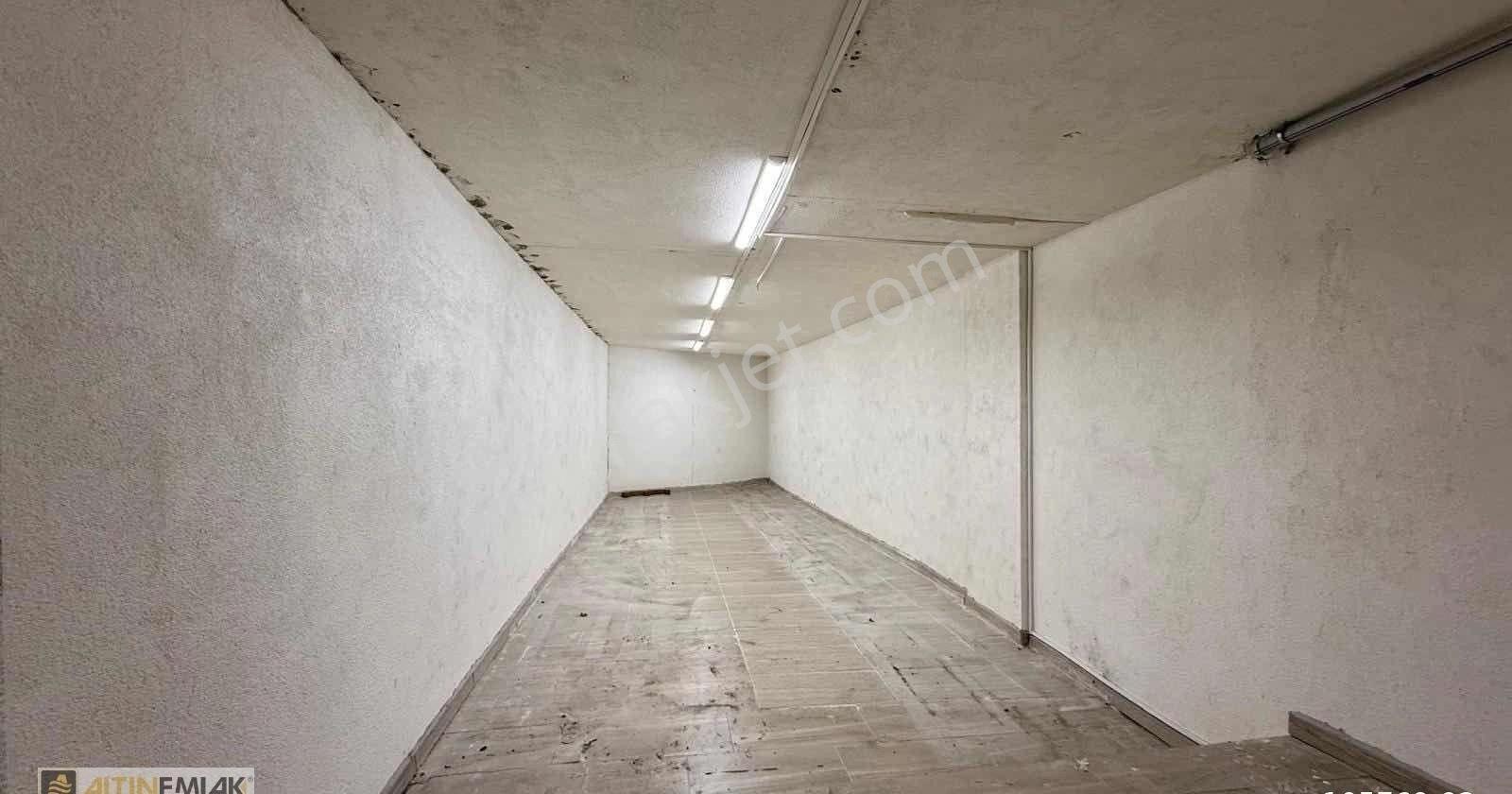 İkitelli´de İşlek Konumda 145 M² Satılık Depolu Dükkan Fırsatı - Görsel 9