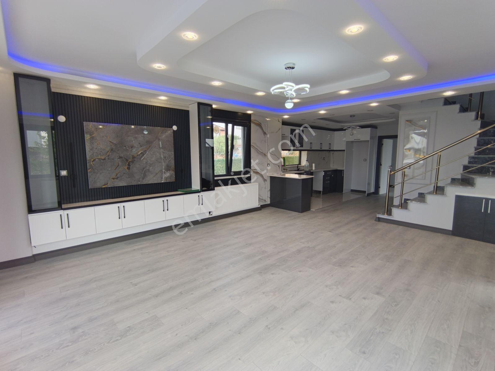 Uygun İskanlı 350 M2 Arsa İçinde 5+1 Doğalgazlı Müstakil Villa. - Görsel 14