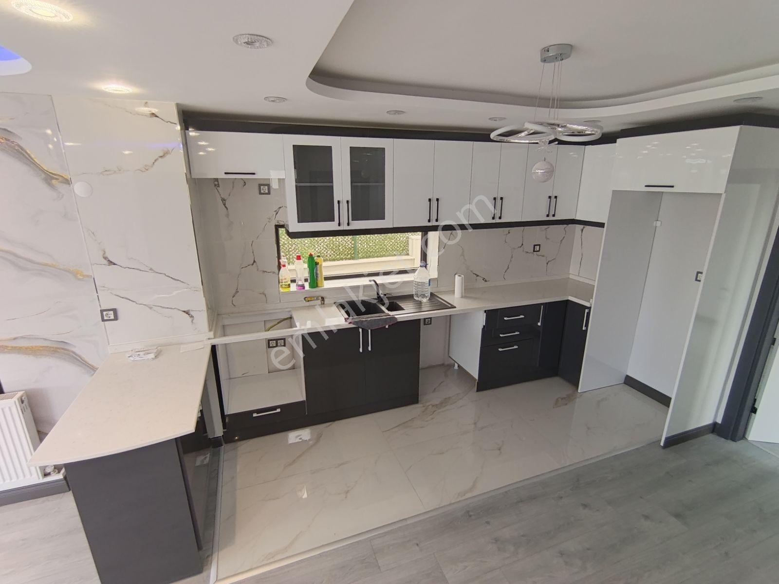 Uygun İskanlı 350 M2 Arsa İçinde 5+1 Doğalgazlı Müstakil Villa. - Görsel 20