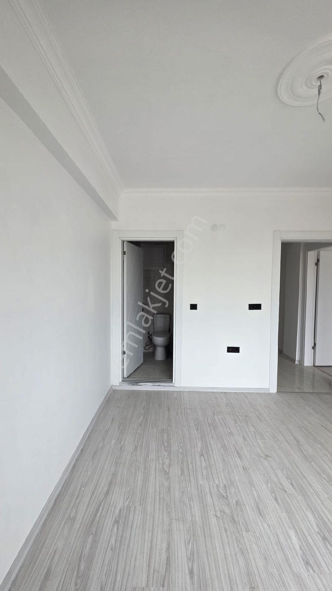 Zeynep Gayrimenkulden Reşadiyemah. Ayvacık Cad.2+1 Satılık Daire - Görsel 8