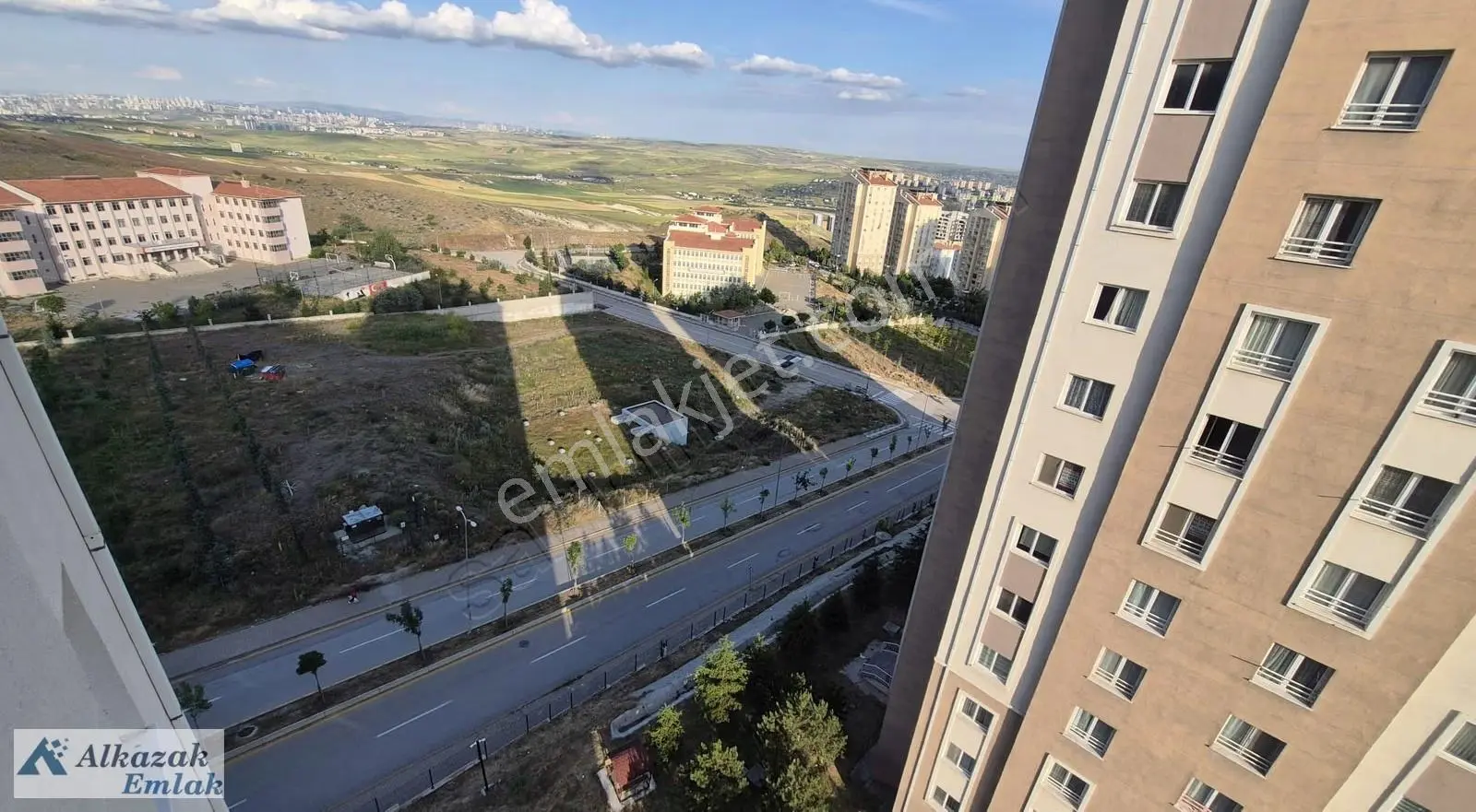 Yapracık 4.bölgede 1.sınıf 2+1 Eşyalı Kiralık - Görsel 3