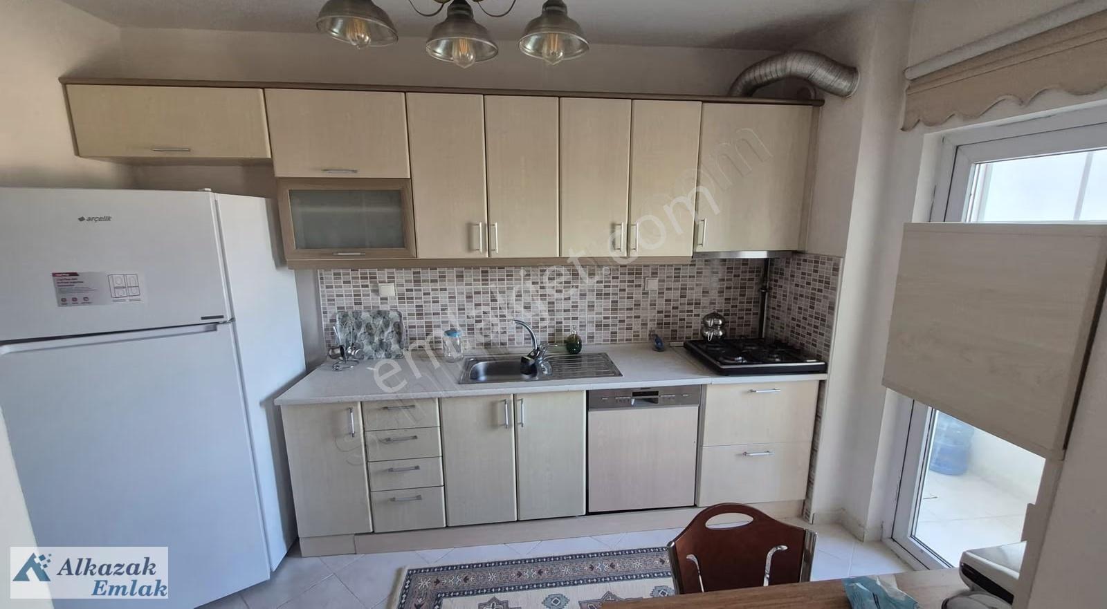 Yapracık 4.bölgede 1.sınıf 2+1 Eşyalı Kiralık