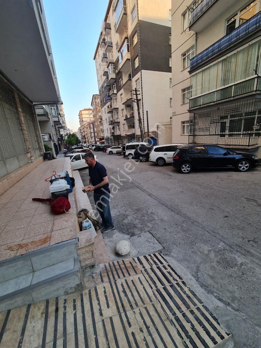 Arslan Emlak'tan Asansörlü Otoparklı 3+1 Kiralık Daire - Görsel 3