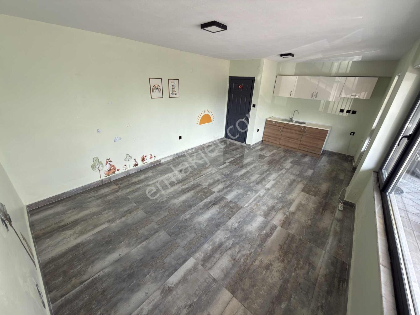 Olivium'dan Eğitim Mh'de Satılık 30m2 Boş Dükkan