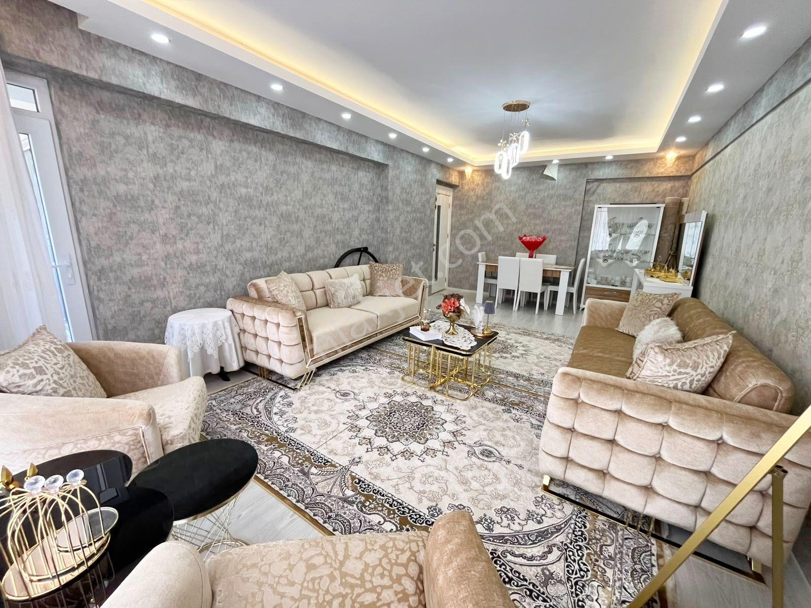 Beykent'te Ticariler Karşısında Açık Cephe Geniş Ultra Lüks 3+1 - Görsel 9