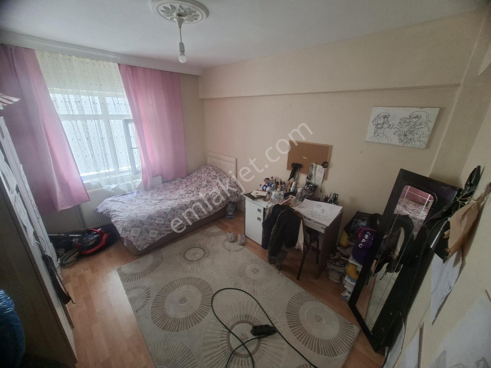 Fatih Mahallesinde 3+1 130m2 Katta Bağımsız - Görsel 9