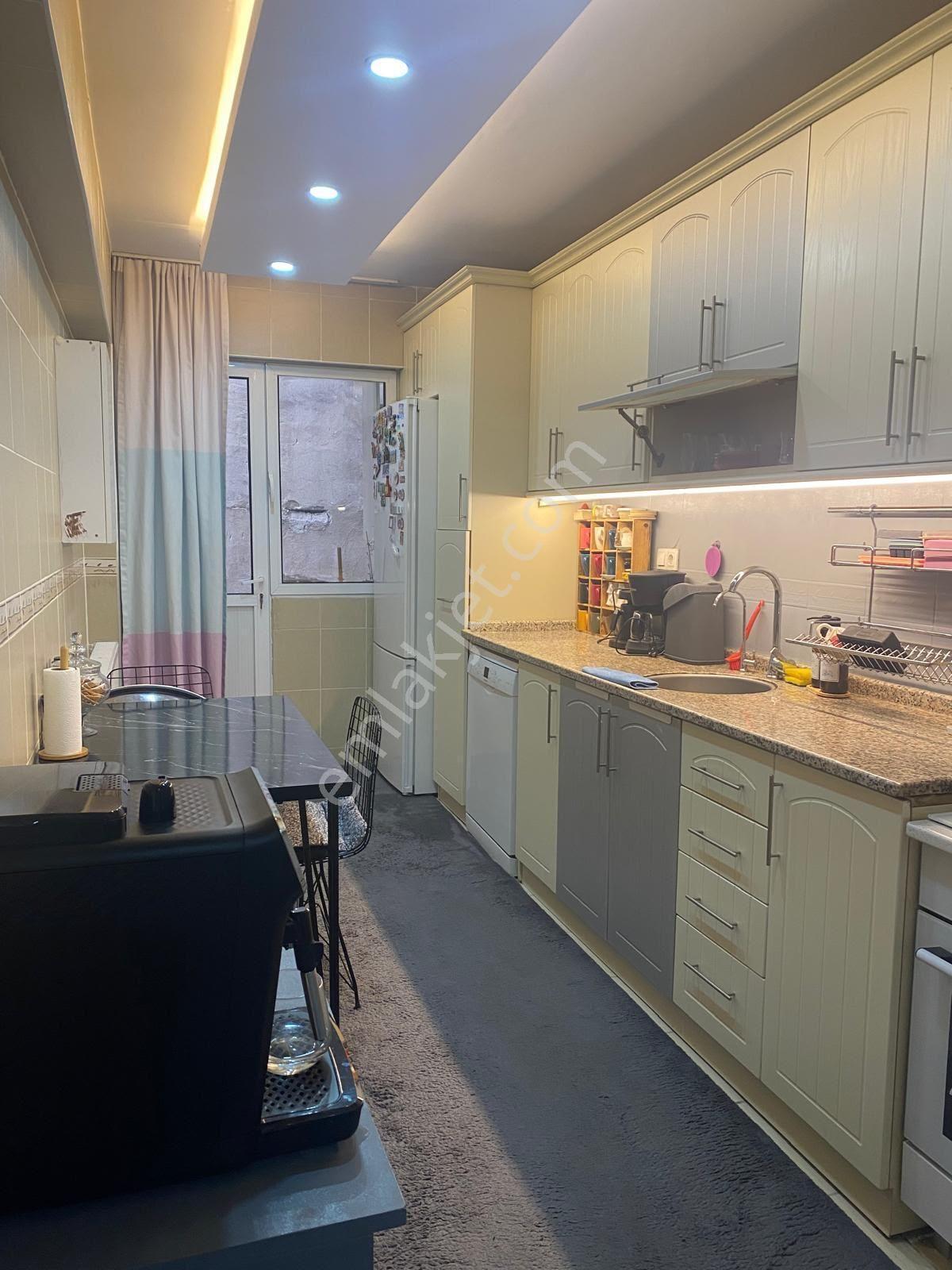 Vatan Mah.devlet Hastanesine Komşu Geniş Bakımlı 3+1 Kiralık - Görsel 7
