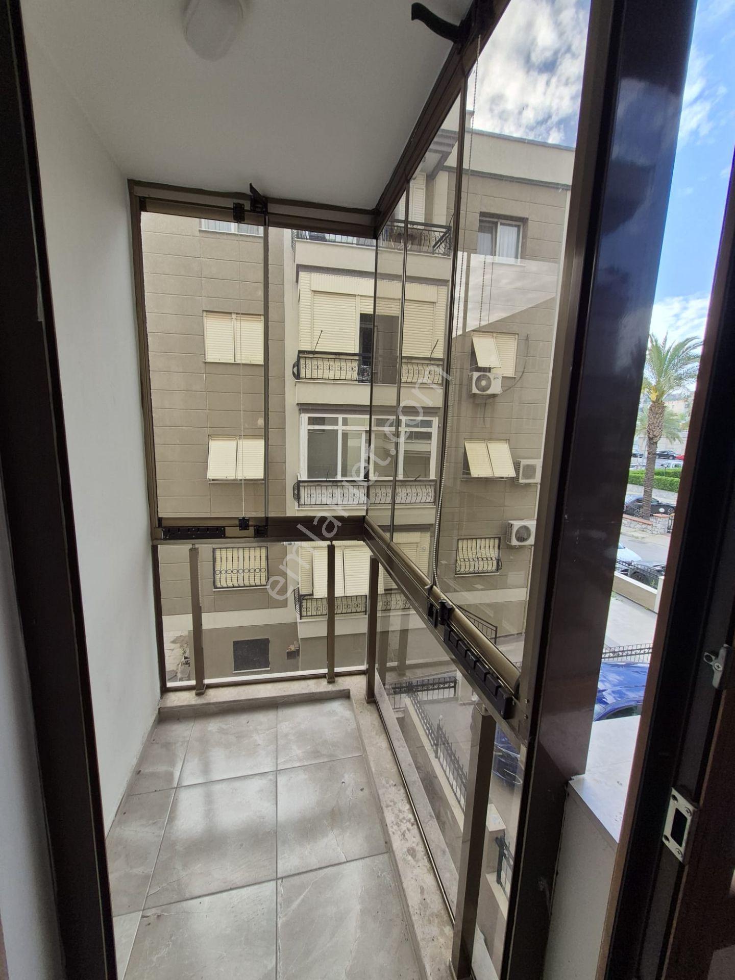 Buca Hürriyet Mahallesi Cadde Üzeri Uçanyolyanı//asansörlü,otoparklı,ebvynbayolu,150m2,3+1,10yılık D - Görsel 23