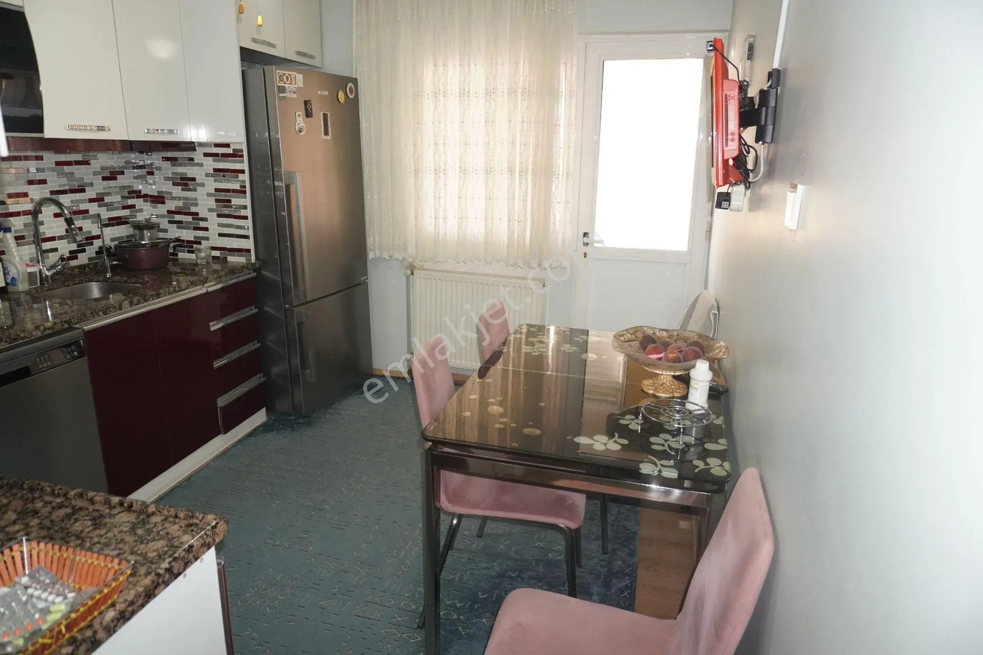 Küçükçiğli De Satılık 3+1 Doğalgaz Kombili+balkonlu Çiğli Serkan