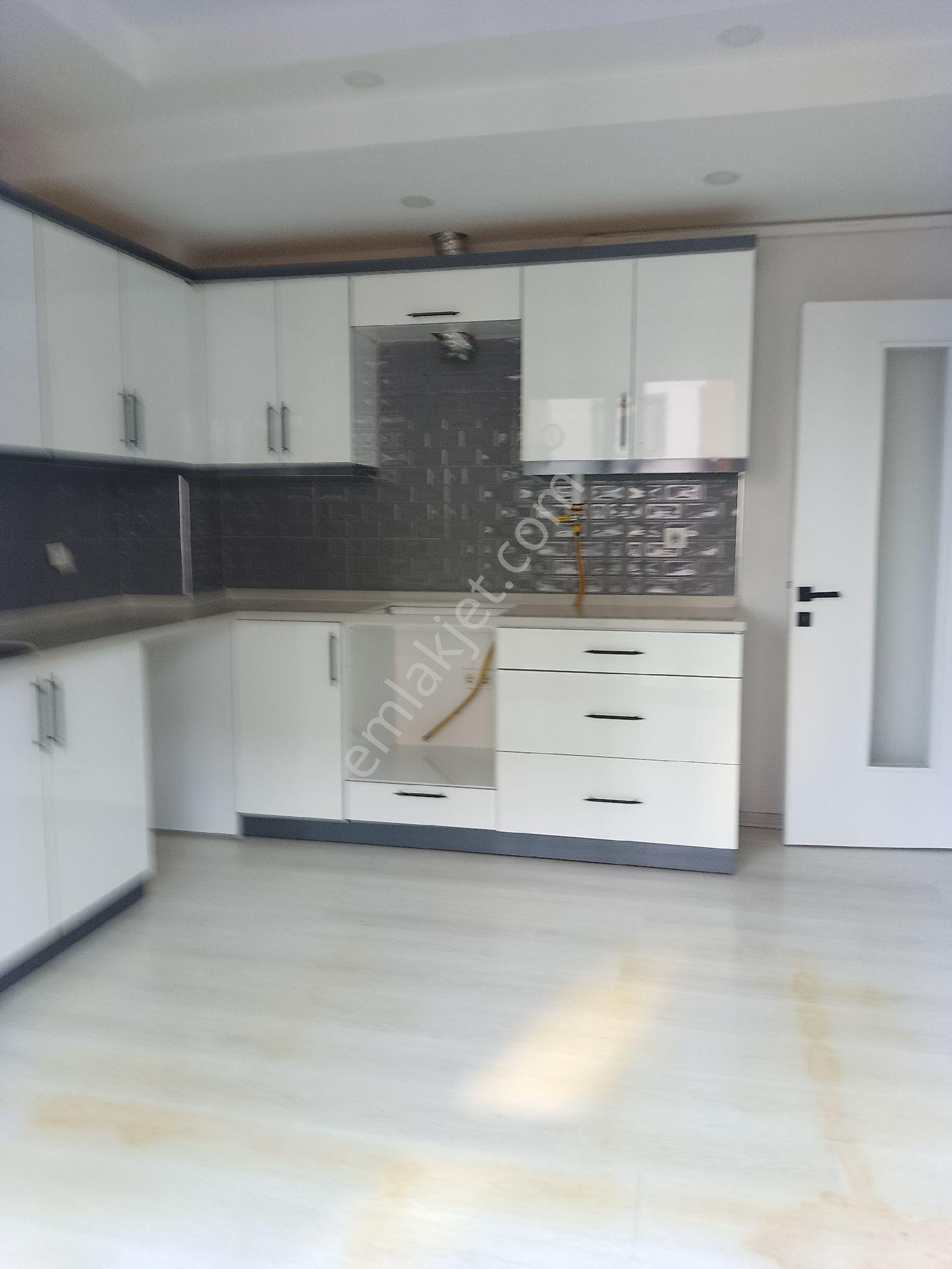Aksoy Mahallesi Gökçepinar Caddesi Üzerinde Kiralık Daire