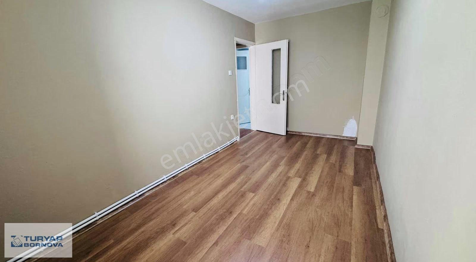 Bornova Erzene Mah.'de Temiz Kiralık 3+1 Daire - Görsel 3