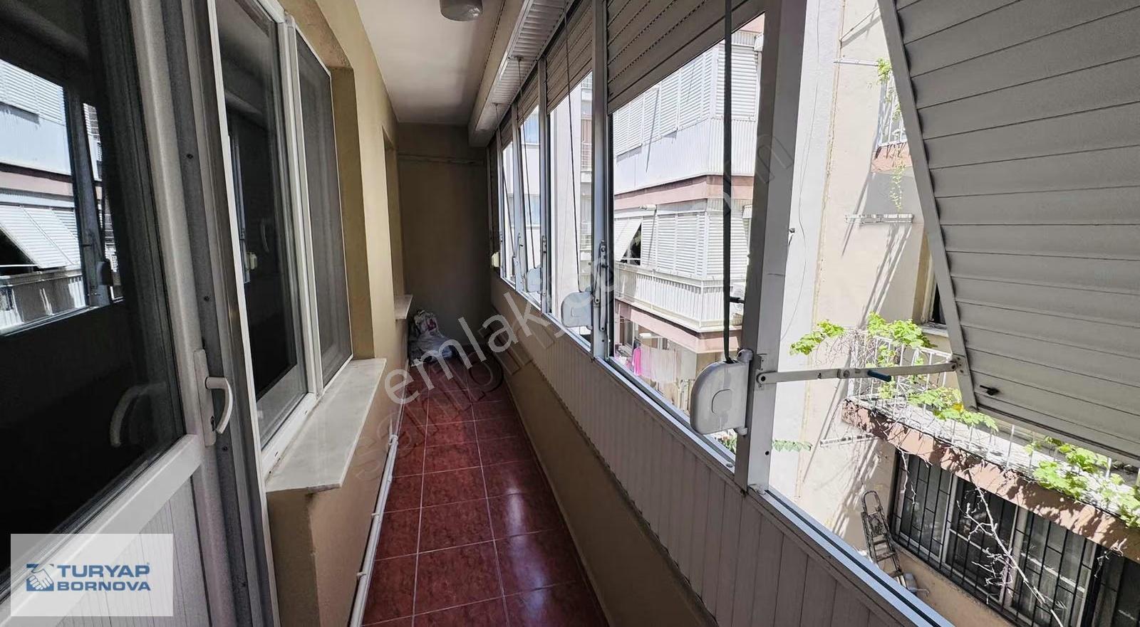 Bornova Erzene Mah.'de Temiz Kiralık 3+1 Daire - Görsel 29