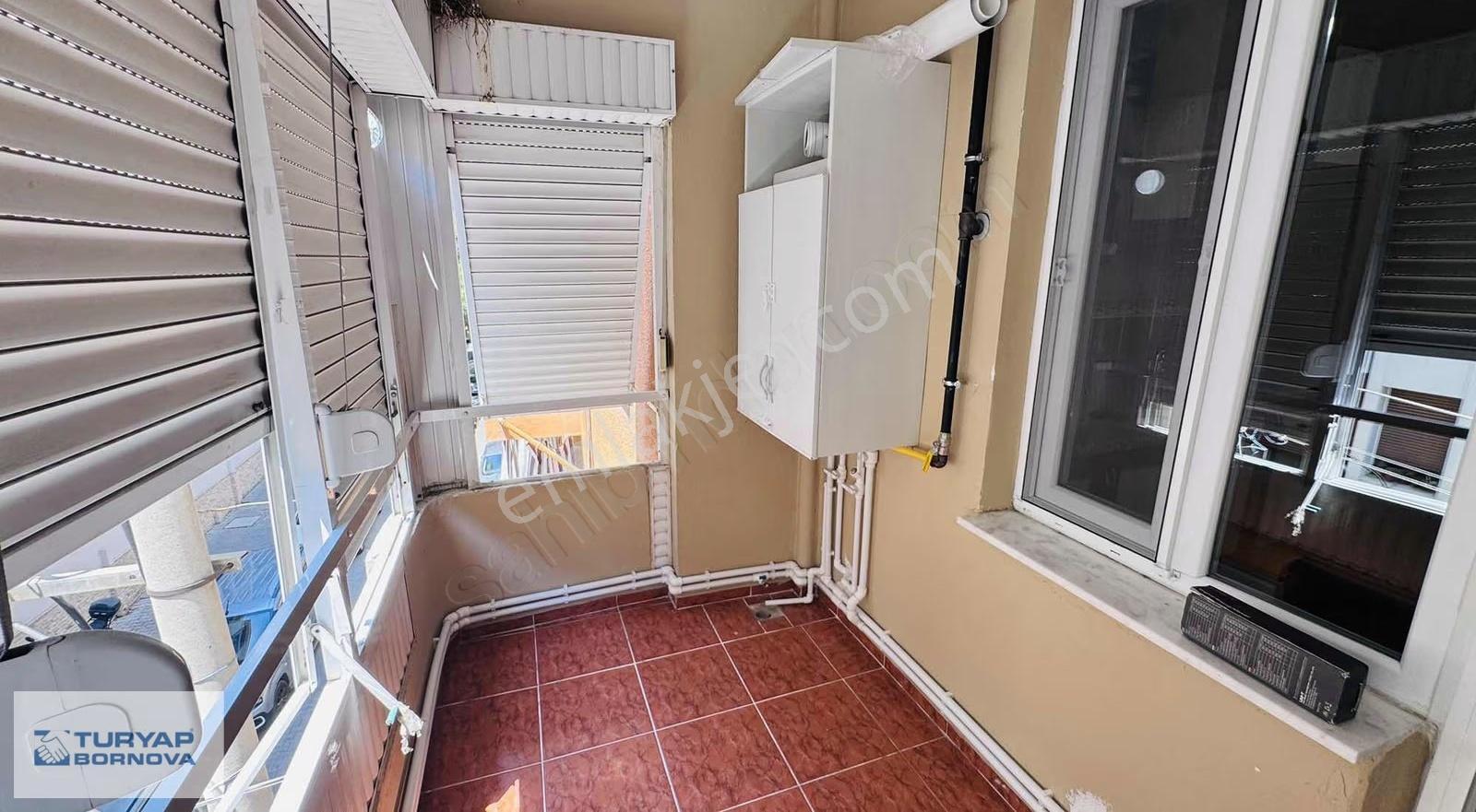 Bornova Erzene Mah.'de Temiz Kiralık 3+1 Daire - Görsel 14